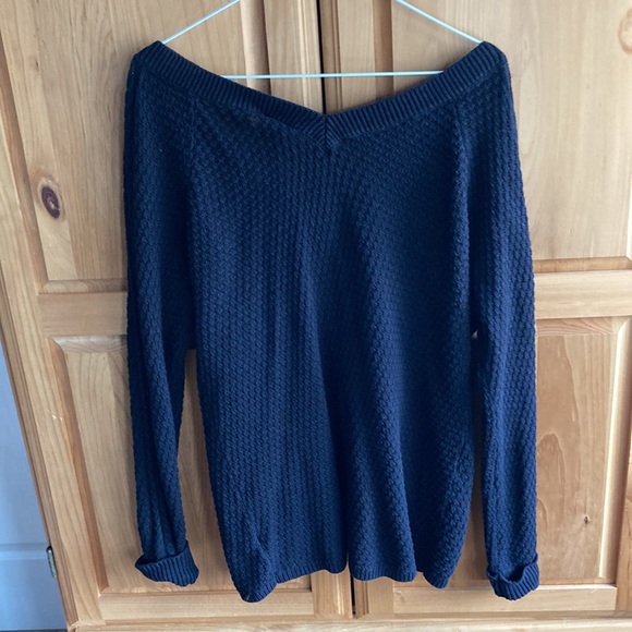 Faded Black Guess V Sweater - Picture 2 of 6